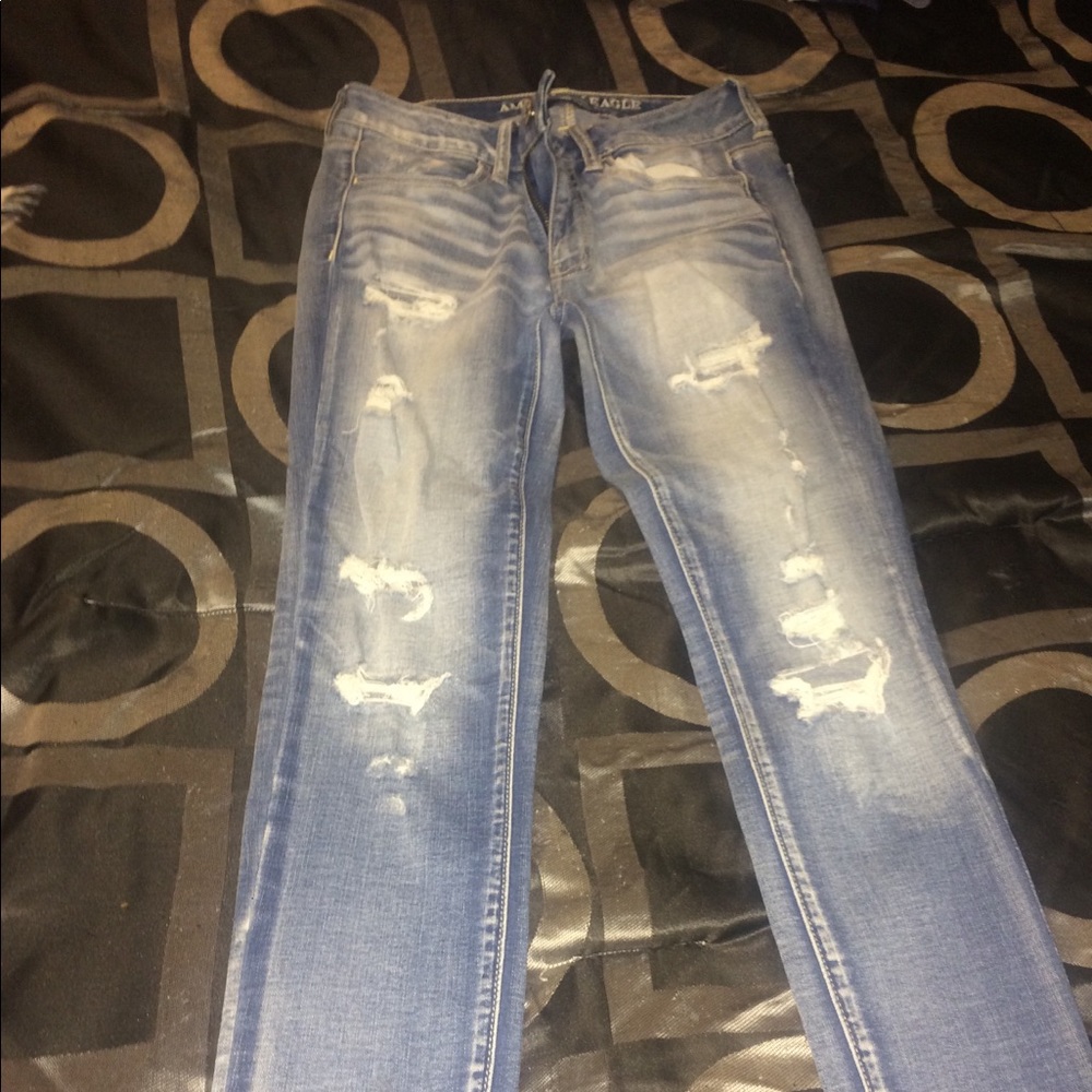 AEO super stretch destroyed jeggins
